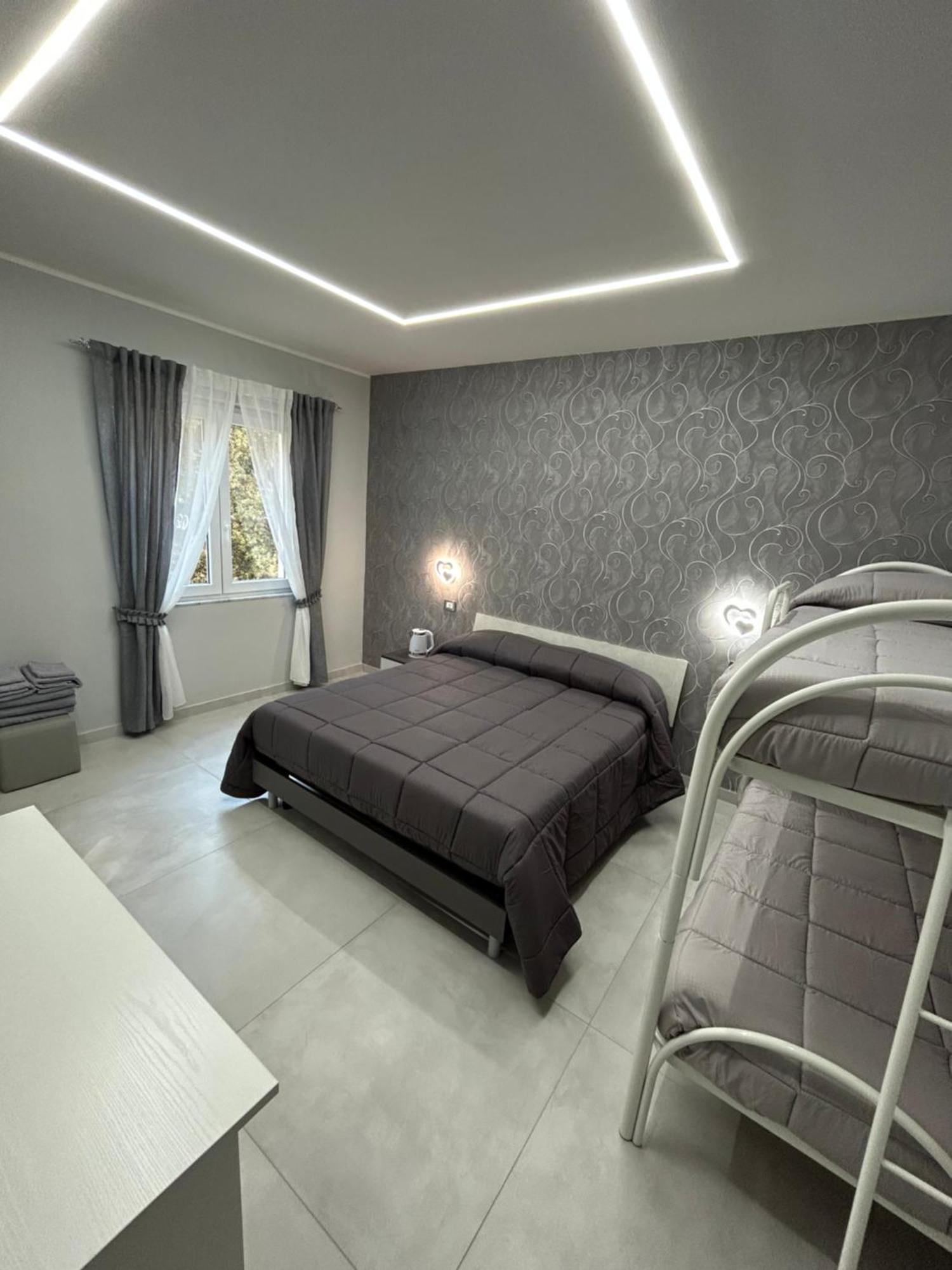 Skycity 2 B&B Napoli Exterior foto