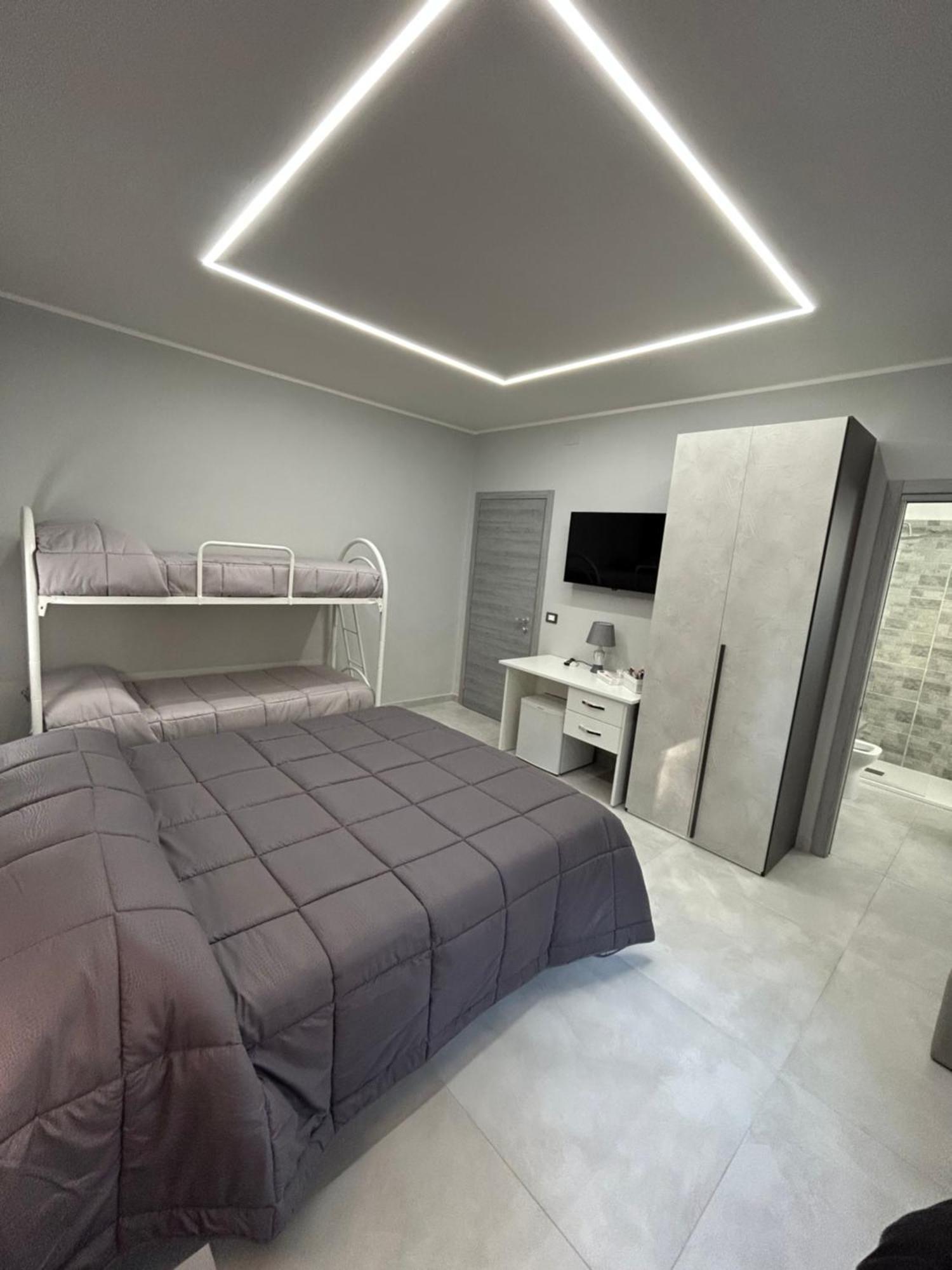 Skycity 2 B&B Napoli Exterior foto
